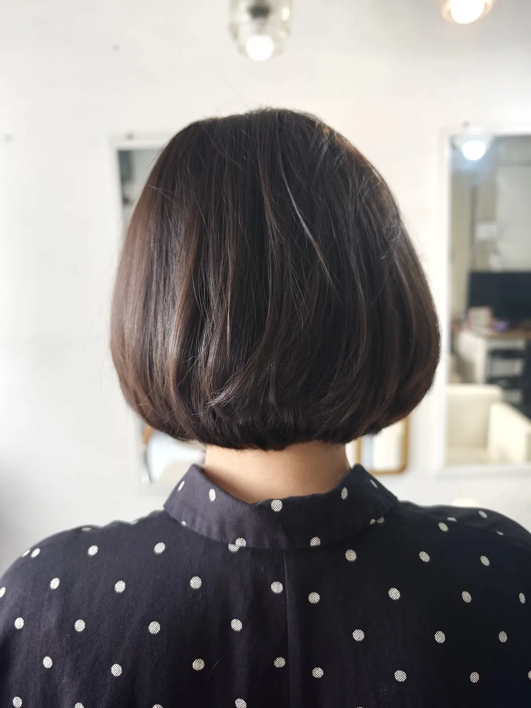 Short bob, seen from behind